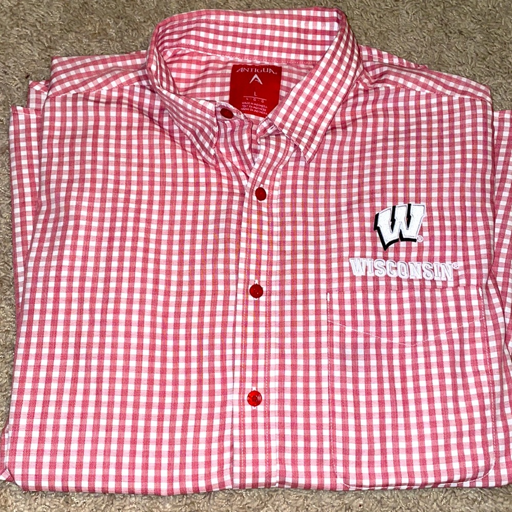 Antigua Wisconsin Badgers long sleeve button down shirt mens size Large